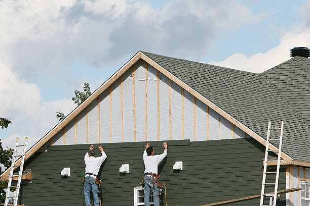Professional Siding Installation technician working in Oldtown, MD
